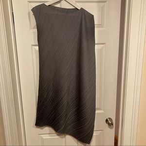 PLEATS PLEASE Issey Miyake grey dress w/metallic